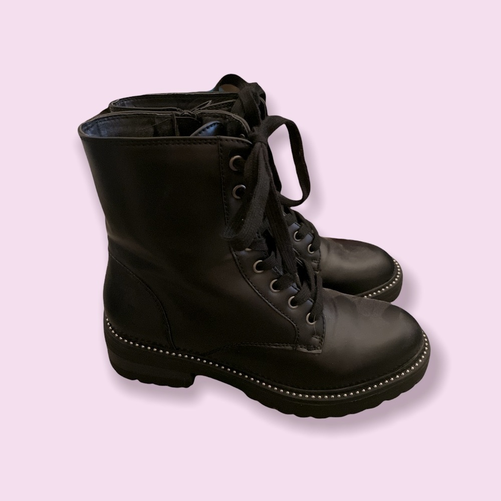 Black leather lace-up/zip-up combat boots- Size 7W